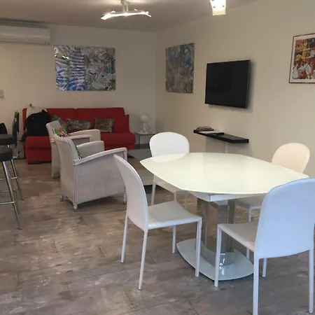 Tingitana * Saint-Jean-de-Luz